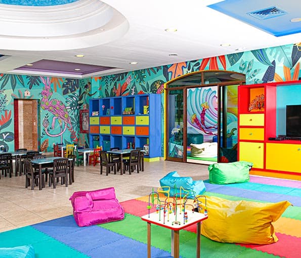 The little ones have fun while you relax