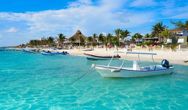 Discover Puerto Morelos and its hidden charms