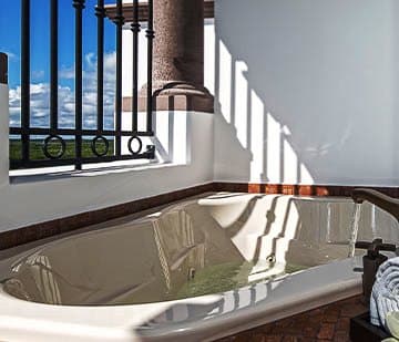 Balcón con jacuzzi en Riviera Cancún