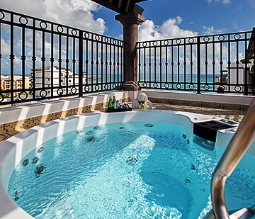 Accommodation in Mayan Riviera Cancun includes a private Jacuzzi
